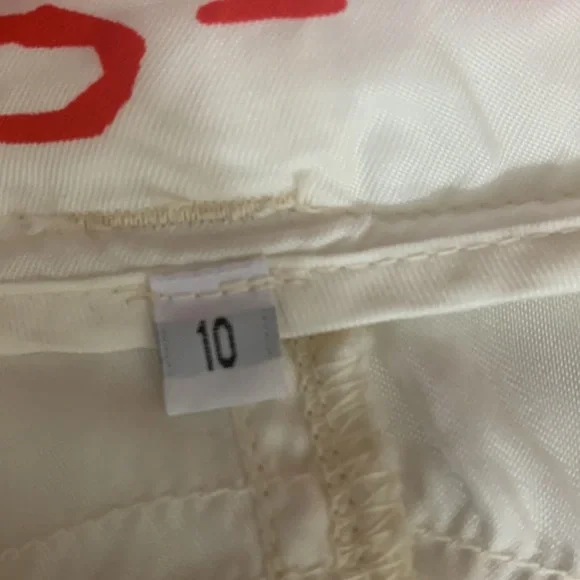 Johnny Was Pete & Greta Cargo Pants. - Picture 10 of 11